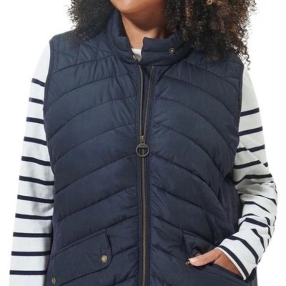 Barbour Cavalry Quilted Stretch Gilet Vest in Dark Navy - Picture 2 of 9